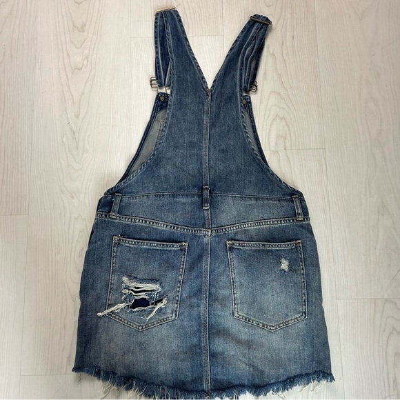We the Free Free People Medium Wash Denim Mini Dress Overalls Style Size Small - Picture 3 of 6